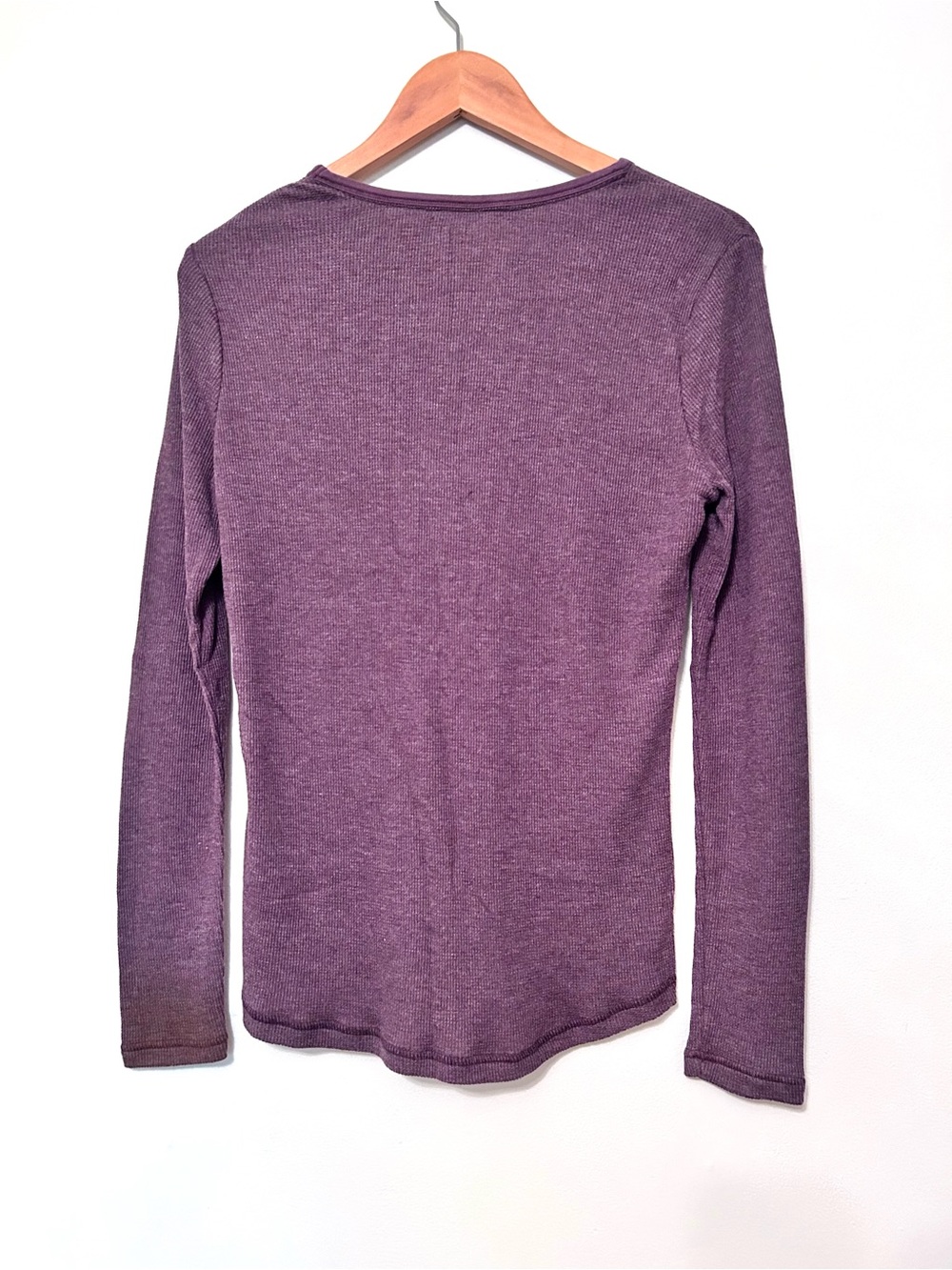 Women’s Guide Series Plum Color Long Sleeve Waffle Knit Stretch Top Medium - Picture 3 of 5